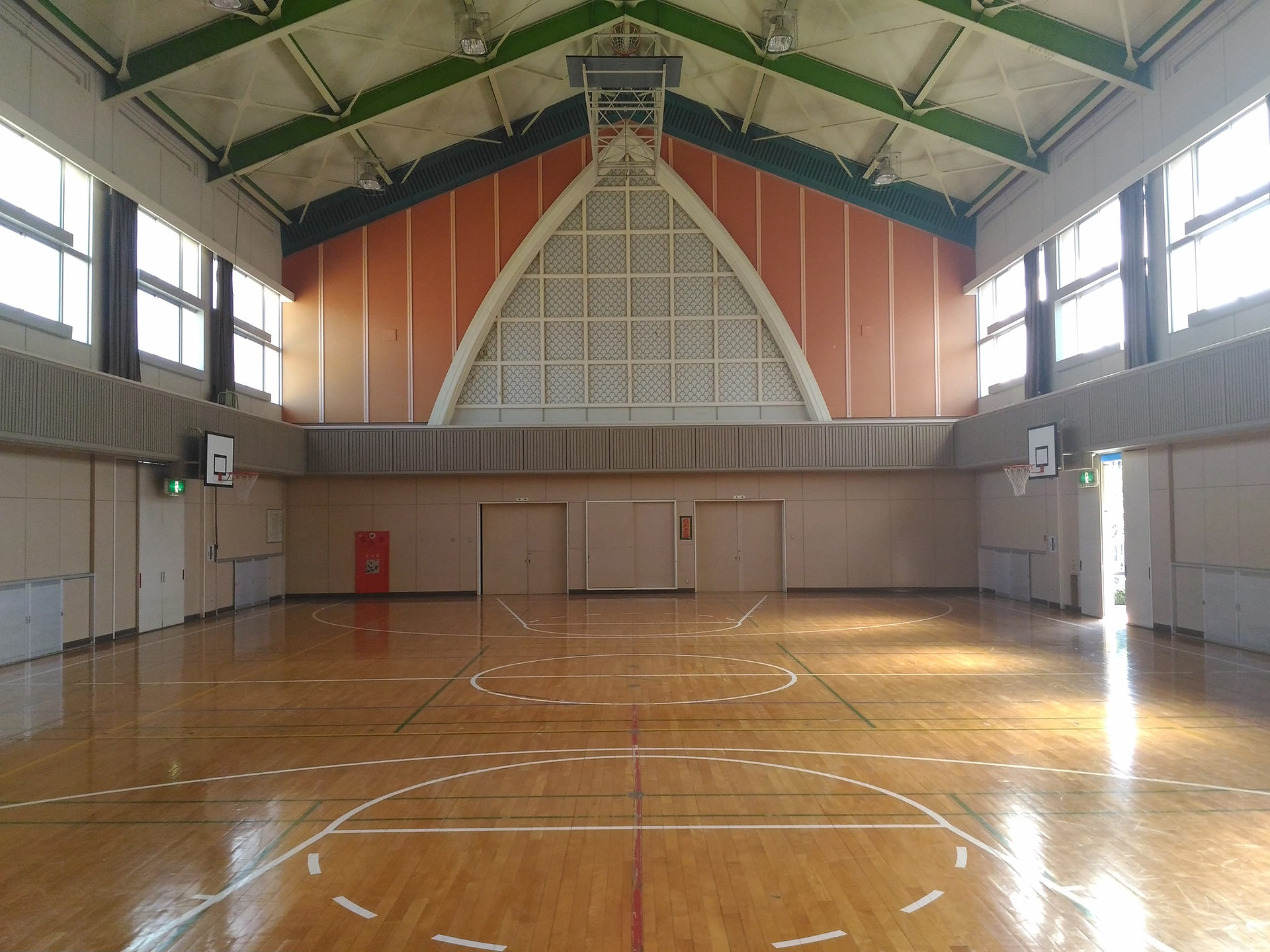 利用方法・料金 河内小学校:閉校した学校を利用した多目的施設